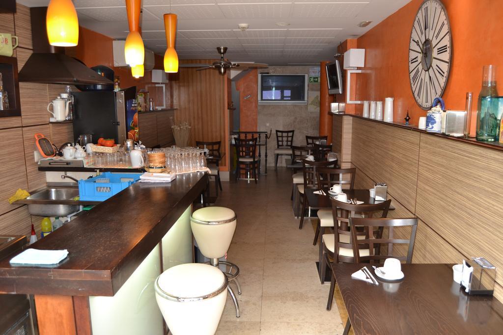 Hostal Don Juan I Alcalá de Henares Eksteriør billede
